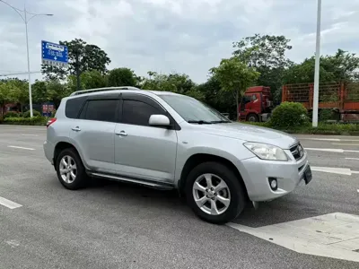 Toyota RAV4 2012, 140000 км, за 3943.42 USD