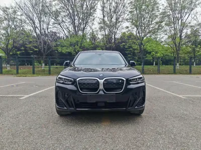BMW iX3 2024, 26000 км, за 20661.5 USD