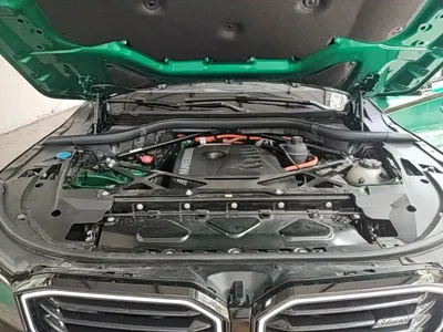 BMW XM 2026, 3300 км, за 116625.17 USD - фото 20
