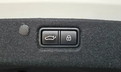 Hyundai Grandeur 2017, 58355 км, за 10510.32 USD - фото 33