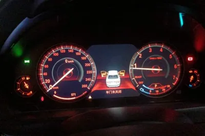 BMW 3 Series 2016, 110700 км, за 10049 USD - фото 8