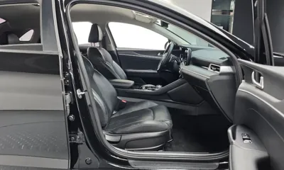 Kia K5 2020, 74102 км, за 10938.12 USD - фото 11