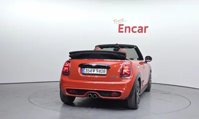 MINI Cooper Convertible 2021, 106552 км, за 10901.88 USD