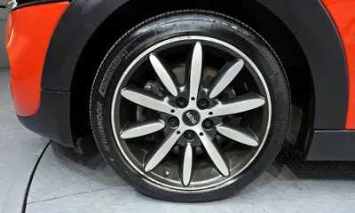 MINI Cooper Convertible 2021, 106552 км, за 10901.88 USD