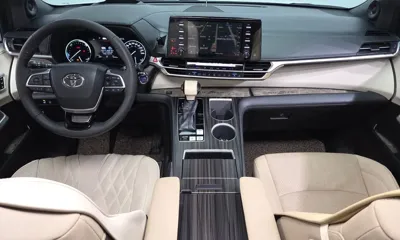 Toyota Sienna 2022, 65009 км, за 26997.16 USD - фото 7