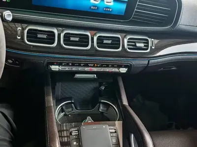 Mercedes-Benz GLS 2021, 50000 км, за 86755.28 USD - фото 6