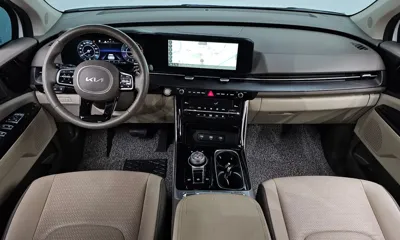 Kia Canival 2023, 49232 км, за 20195.45 USD - фото 7