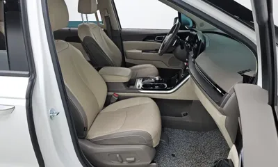 Kia Canival 2023, 49232 км, за 20195.45 USD - фото 11