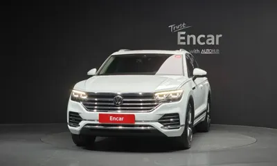Volkswagen Touareg 2022, 76080 км, за 34090.9 USD