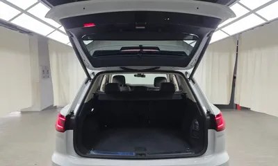 Volkswagen Touareg 2022, 76080 км, за 34090.9 USD - фото 20