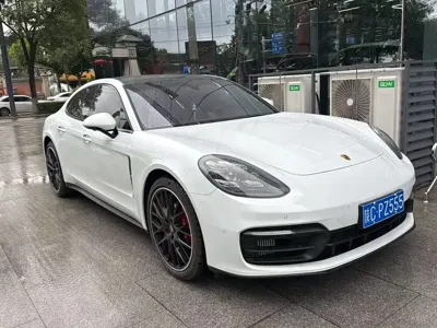 Porsche Panamera 2024, 13000 км, за 109751.44 USD