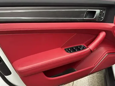 Porsche Panamera 2024, 13000 км, за 109751.44 USD