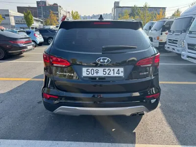 Hyundai Santafe 2016, 247409 км, за 6502.89 USD