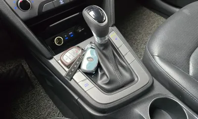 Hyundai Avante 2018, 132297 км, за 5579.62 USD - фото 9