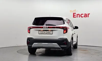 Kia Seltos 2024, 32557 км, за 16869.27 USD