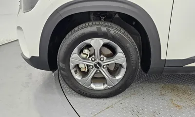 Kia Seltos 2024, 32557 км, за 16869.27 USD