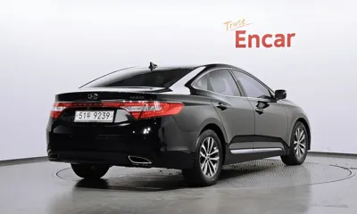 Hyundai Grandeur 2012, 125229 км, за 2953.92 USD