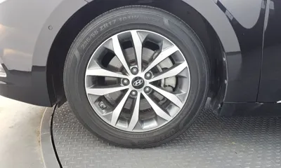 Hyundai Grandeur 2012, 125229 км, за 2953.92 USD