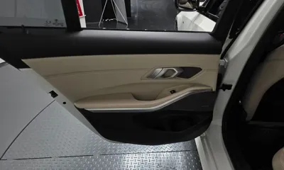 BMW 3-Series 2020, 120001 км, за 27296.43 USD - фото 25