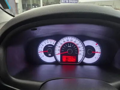 Kia Carens 2012, 90230 км, за 3216.49 USD - фото 10