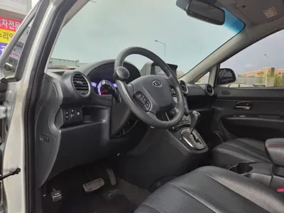 Kia Carens 2012, 90230 км, за 3216.49 USD - фото 13