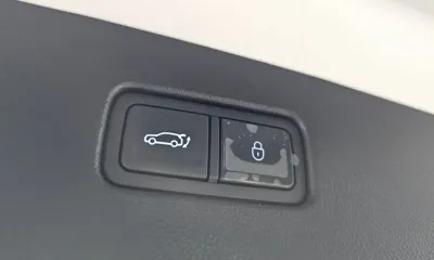 Genesis GV70 2023, 79214 км, за 20999.08 USD - фото 27