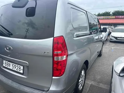 Hyundai Starex 2018, 46439 км, за 10856.14 USD