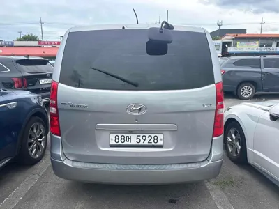 Hyundai Starex 2018, 46439 км, за 10856.14 USD