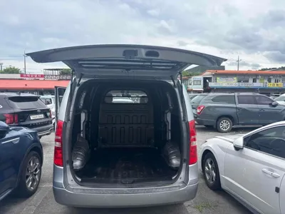 Hyundai Starex 2018, 46439 км, за 10856.14 USD - фото 15