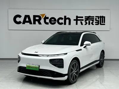 Xpeng G9 · 2022 год