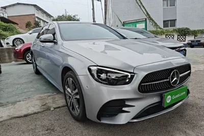 Mercedes-Benz E-Class 2022, 65400 км, за 35640 USD