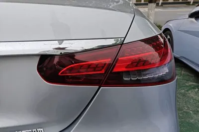 Mercedes-Benz E-Class 2022, 65400 км, за 35640 USD - фото 11