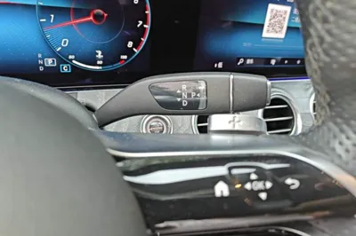 Mercedes-Benz E-Class 2022, 65400 км, за 35640 USD - фото 18