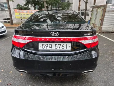 Hyundai Grandeur 2015, 138189 км, за 3633.96 USD