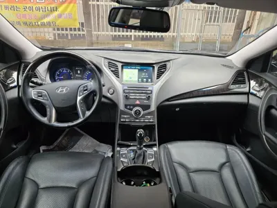 Hyundai Grandeur 2015, 138189 км, за 3633.96 USD - фото 9