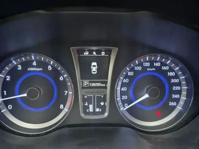 Hyundai Grandeur 2015, 138189 км, за 3633.96 USD - фото 14