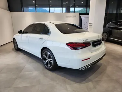 Mercedes-Benz E-Class 2021, 34740 км, за 23419.22 USD