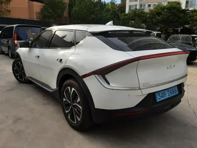 Kia EV6 2023, 19403 км, за 5776.74 USD