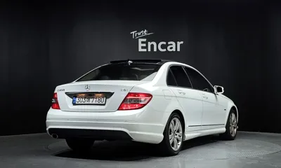 Mercedes-Benz C-Class 2010, 97873 км, за 3633.96 USD