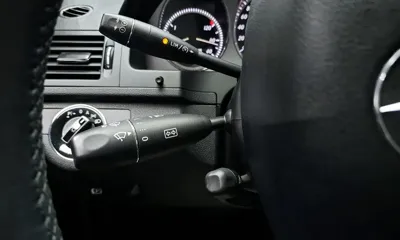 Mercedes-Benz C-Class 2010, 97873 км, за 3633.96 USD - фото 17