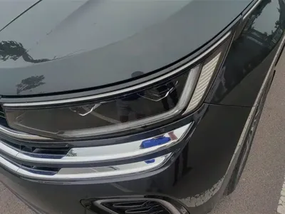 Volkswagen Tavendor 2023, 23600 км, за 22659.95 USD