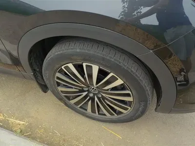 Volkswagen Tavendor 2023, 23600 км, за 22659.95 USD - фото 6