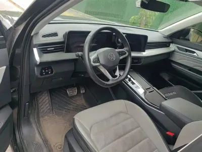 Volkswagen Tavendor 2023, 23600 км, за 22659.95 USD - фото 12
