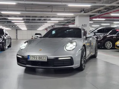Porsche 911 · 2021 год