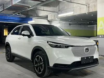 Honda Vezel 2023, 6000 км, за 18241.01 USD