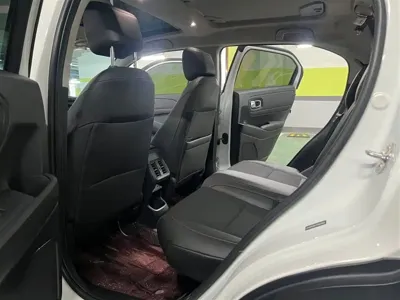Honda Vezel 2023, 6000 км, за 18241.01 USD - фото 8