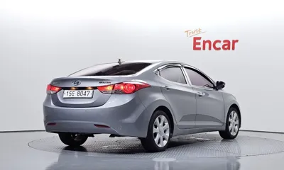 Hyundai Avante 2012, 130455 км, за 2539.56 USD