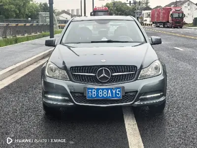 Mercedes-Benz C-Class 2012, 120000 км, за 4672.56 USD