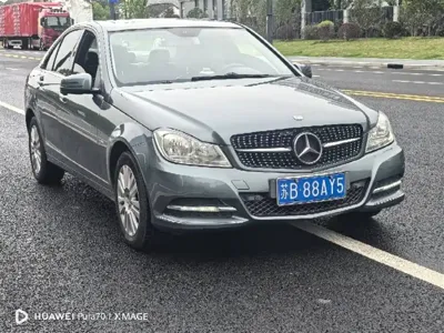 Mercedes-Benz C-Class 2012, 120000 км, за 4672.56 USD