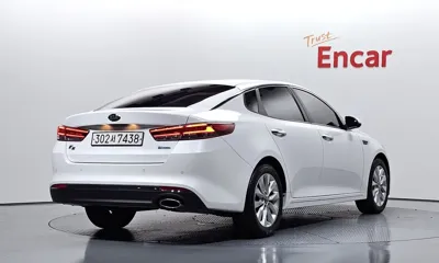 Kia K5 2017, 94442 км, за 5448.34 USD